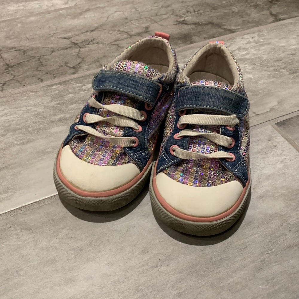 Sparkle shoes